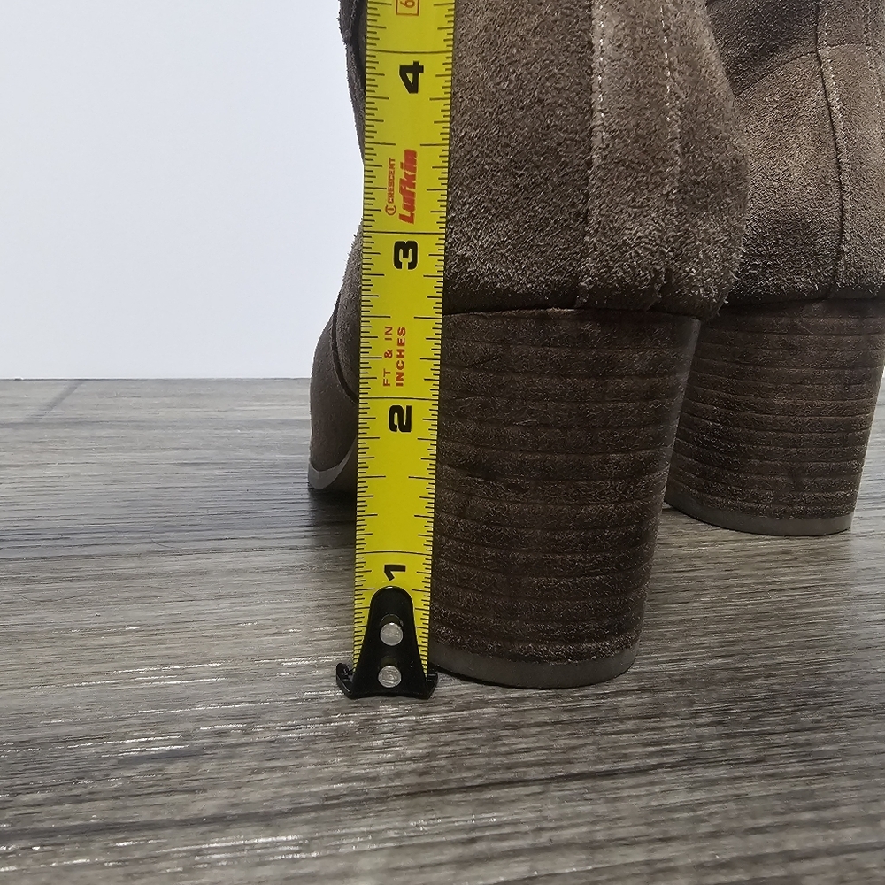 Sole Society Tan Neutral‎ Faux Suede Heeled Booties Minimalist Chic Casual Fall - Picture 5 of 7